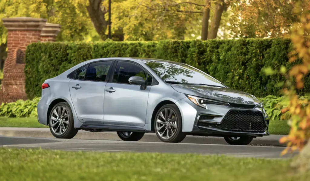 2024 toyota corolla silver 1024x597